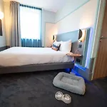 Aiden By Western & Hotell