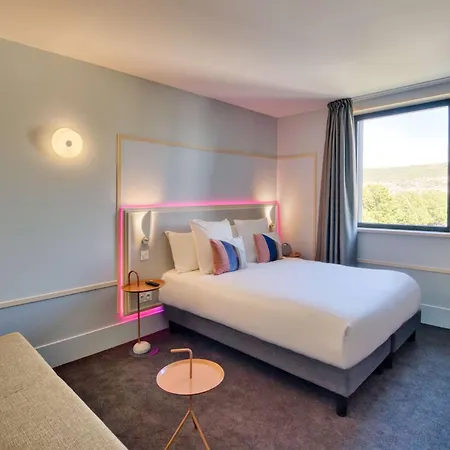 Aiden By Western & Clermont-Ferrand