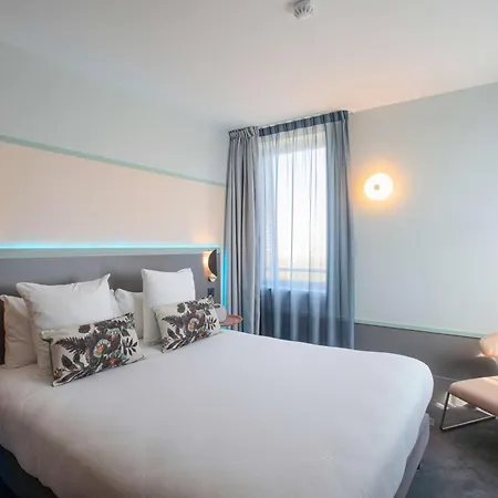 Aiden By Western & Hotel 4*