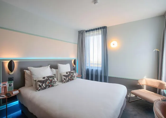 Aiden By Western & Hotel 4*